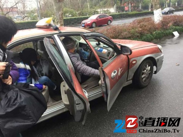 在殡仪馆门口拒载携带骨灰盒乘客，杭州一出租车司机被开除