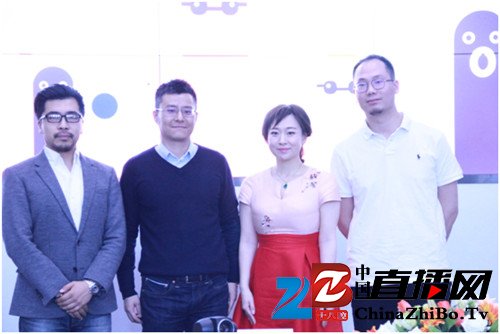 红豆Live牵手小站教育 打造多元化留学英语直播课程