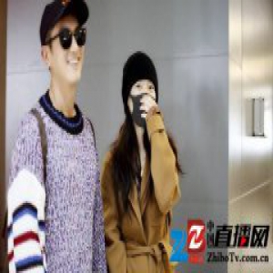 霍思燕趴老公杜江肩膀躲镜头 小鸟依人显娇羞