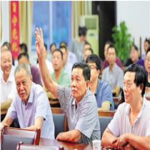 宁海村民“夜考”联村干部 看谁“沉”得深，比谁接地气