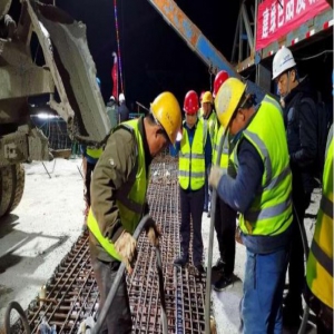 滨莱高速公路改扩建最高桥合拢 全线9月份通车