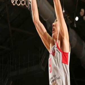 神助攻！周琦帮助毒蛇获胜 出场30分钟得到15分11个篮板