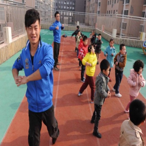 纵论两会|男幼师太少了，阳刚教育不能成“稀缺品”