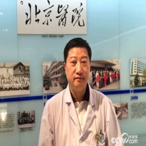 “嫁”给病人的神经内科专家陈海波