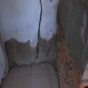 吉林白城危房改造糊层砖 官方要求彻底整改严肃问责