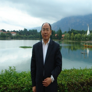 讲好思政课，守好高校意识形态“责任田”