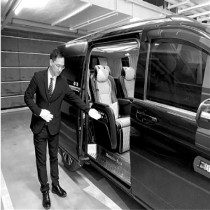 起步价上百元 “最贵网约车”你会去坐吗？