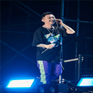 GAI周延现身广州yolo音乐节
