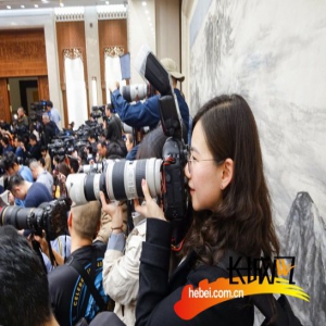 【高清组图】十三届全国人大二次会议新闻发布会，长城新媒体记者带你去现场！