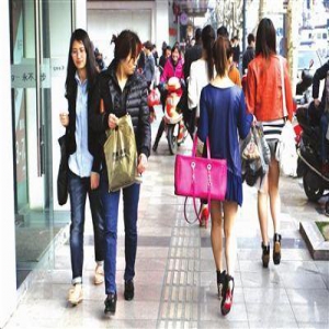 昨天挺暖 今又变凉 “乱穿衣”可当心感冒