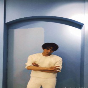 陈奕天手受伤短期内不能表演魔术 还好陈奕天多才多艺