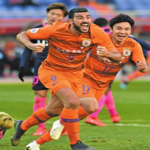 鲁能逼平卫冕冠军 佩莱扛起进球大旗