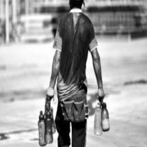 闷热延长降雨推迟 体感温度将超45℃