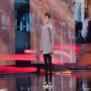 《改革开放关键一招》王凯号召新时代年轻人绽放青春光芒