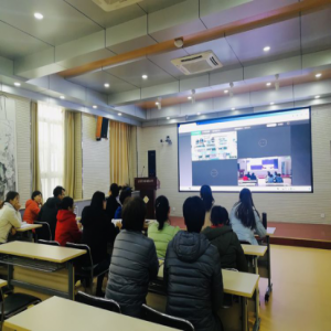 石家庄市草场街小学：京津冀共同体直播教研活动