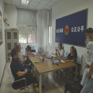 早教中心突然停业 家长报警：交的200万学费该退吧