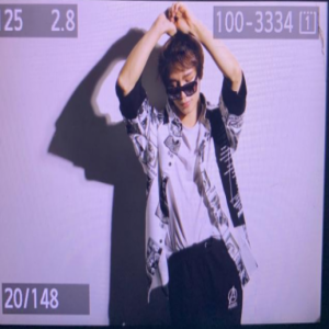 陈奕天新写真原片曝光 帅气有韵味秒变时尚大师