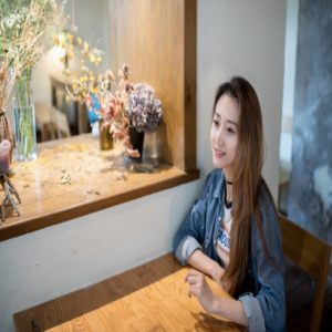 辛羽彤新歌《地铁等待》火爆全国 被誉抖音四大美女歌手