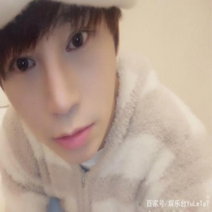 陈奕天的桃花眼满眼深情 眼睛黑白分明似醉非醉让人心神荡漾