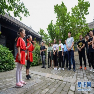 暑期里的“小小讲解员”