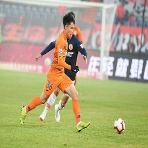 他是“百万学霸”他是“名宿之子” 鲁能两名U23小将同日完成中超首秀