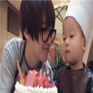 谢楠怀二胎晒照 吴所谓2.0上台鞠躬