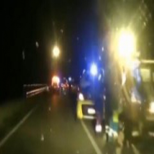 意大利南部一峡谷突发洪水 已致10名登山者死亡