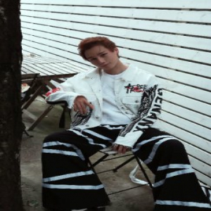 陈奕天的oxlxs热度和吴亦凡的skr相比 谁火？