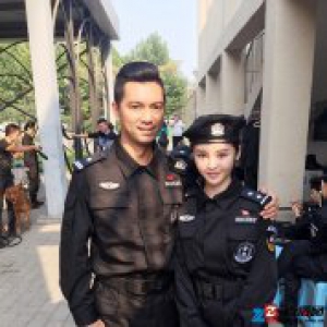 《警花与警犬》再播 张懿暄刘金龙相映成趣很玩味