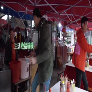 《向往的生活》陈伟霆暖心举动引关注