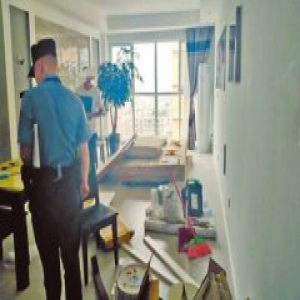 百万新房遭他人提前装修 开发商被疑“一房两卖”