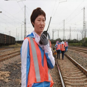 新时代·铁路榜样丨谢小伟：大秦女子多奇志，不爱红妆爱探伤