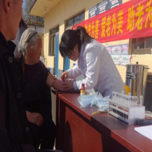 别样过五一 老人乐开花赞皇县土门村80余名老人共享饺子宴