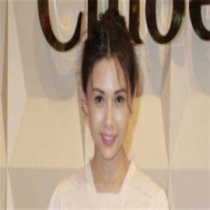 邱淑贞看病被偶遇 女神穿着接地气