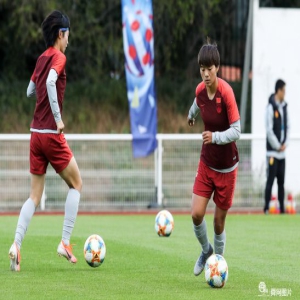 回归平静 誓取南非!中国女足上演“将相和” 明晨迎小组赛关键一战