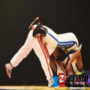 跤坛英雄榜“热练”石家庄 打造民族体育品牌