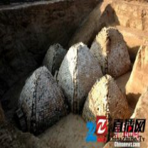 河南新乡发现大型东汉砖室墓(图)