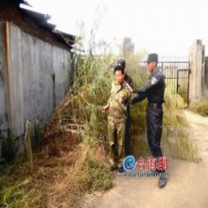 女子等车被抢劫强奸 嫌犯:证明自己不是性无能