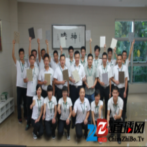 三棵树天彩石热刷全国，百人专业技术团队倾情付出