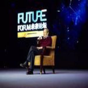杨振宁：中国的科学发展势不可挡