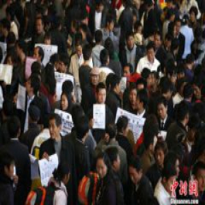 官方推多举措解决农民工持白条讨薪