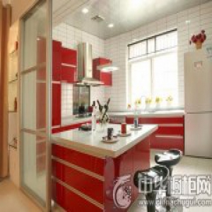 精心装修 圣诞节在家里厨房过