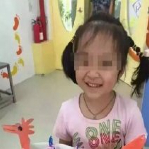 罗尔将女儿遗体捐献红十字会 谈及原因答"不知道"