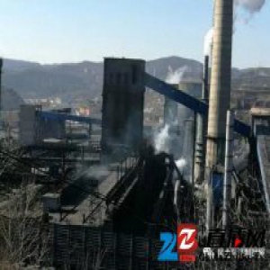 山西乡宁重霾之下企业仍排污 官员称领导不在家