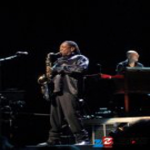 纪念逝去乐队成员,斯普林斯汀把最后一次同台演出专辑挂上网站