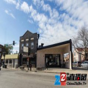 芝加哥这个“斜杠餐厅”:一半是酒吧,一半是街区食堂