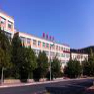 大连“贵族中学”教师猥亵14名男生，终审判16年