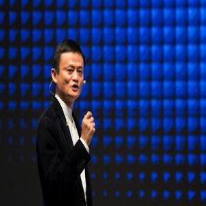 亚马逊和阿里成2017最值得投资的互联网公司