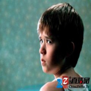 《第六感》导演的新惊悚片，主角是23重人格的罪犯