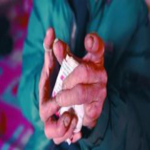 男子捡到几千元没过好年：心急如焚找失主(图)